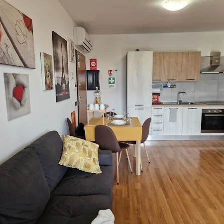 5 Floor Nyaraló